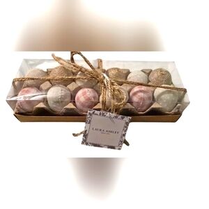 Laura Ashley Easter Eggs (12 Eggs)